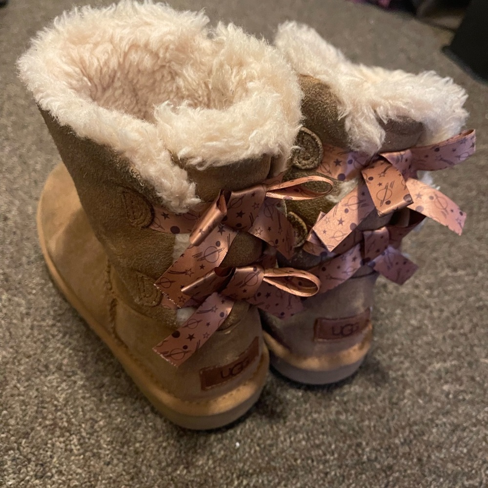 Bailey Bow Uggs